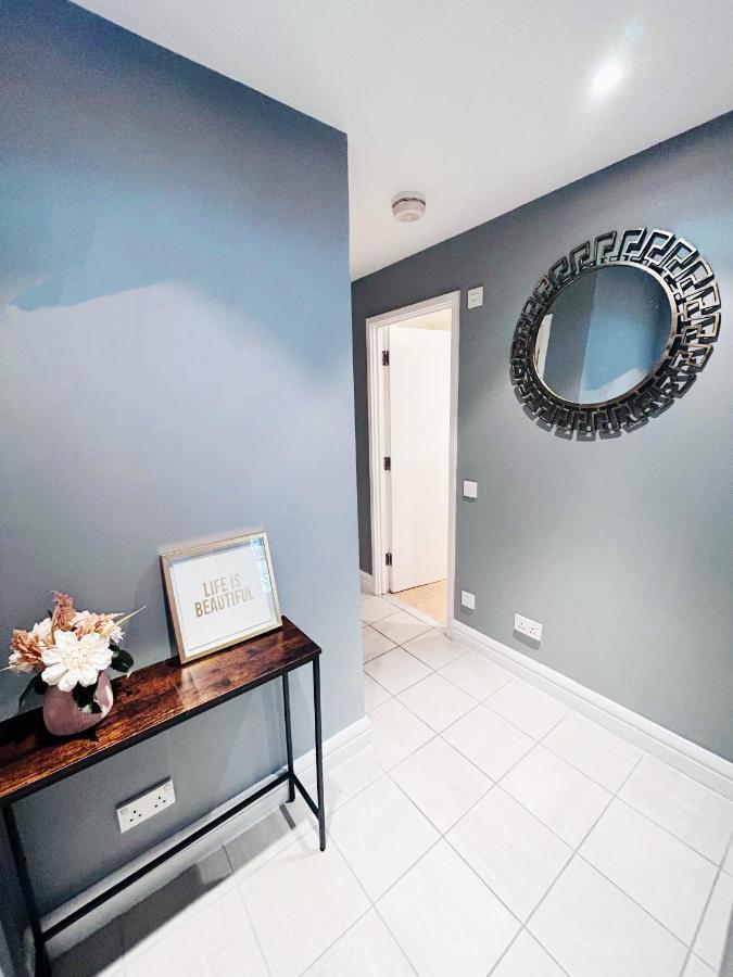 Amazing Flat Near South Kensington - 2 To 3 Bedrooms London Bagian luar foto